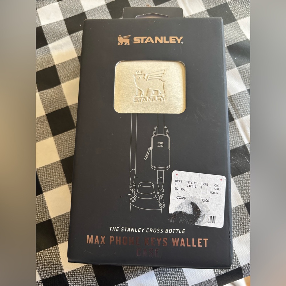 Stanley Cream and Black Phone Keys Wallet Case